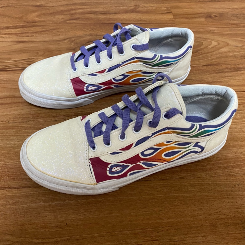 VANS Old Skool Sparkle Flame Like New, Youth Size 7, FITS WOMENS 9